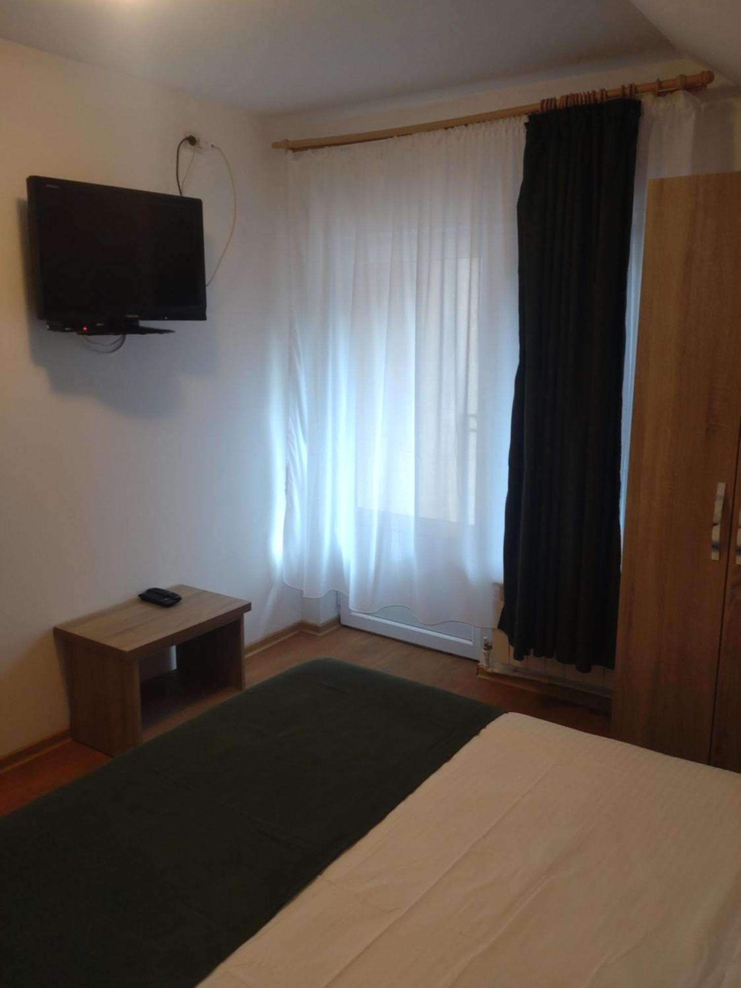 Casa Noastra Hotel Orşova Стая снимка